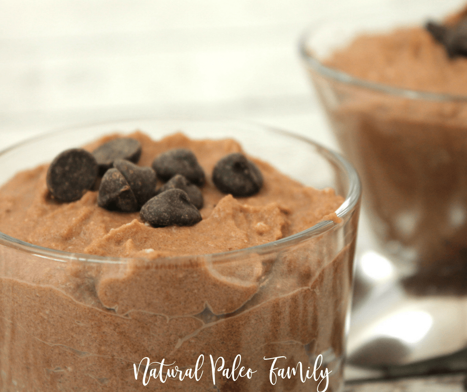 paleo chocolate banana pudding in small glass bowls with chocolate chips on top